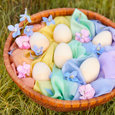 SARAH'S SILKS Wooden Egg